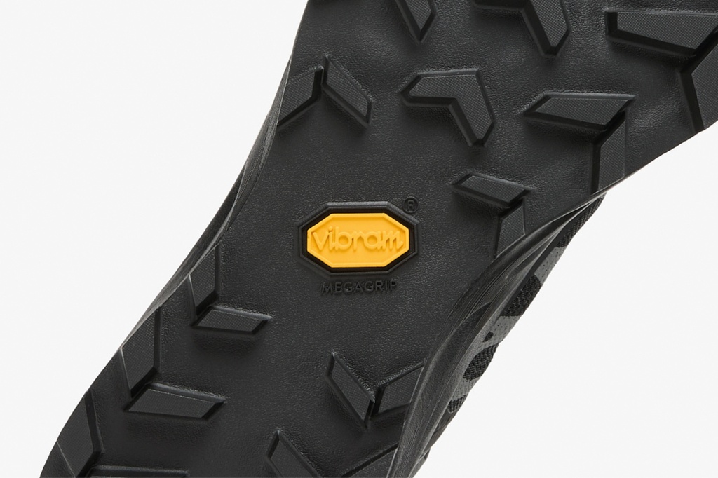 Kjerag Brut Black N1ZKSM1-002 NNormal