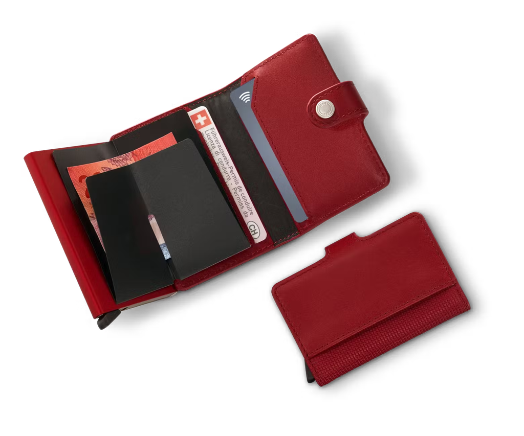 Altius_Secrid_Leather_Card_Wallet_Victorinox Red 612680