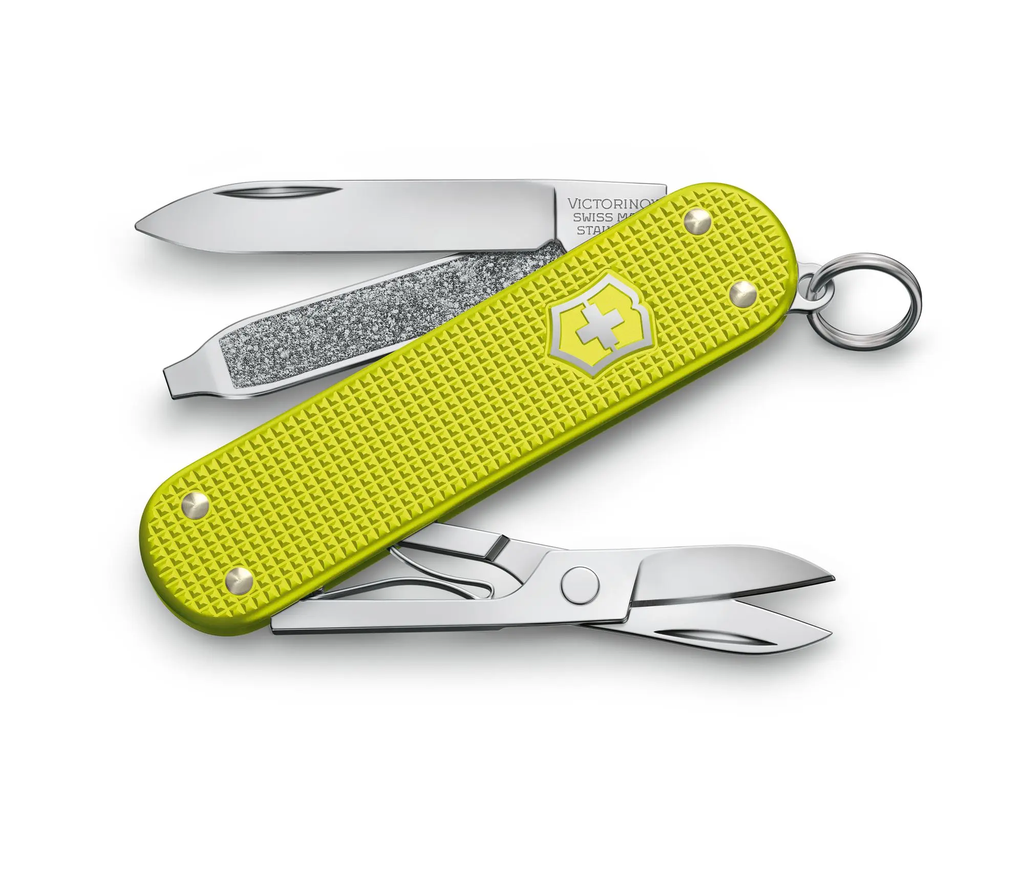 Classic SD Victorinox 58 mm Alox Limited Edition 2023 Electric Yellow 0.6221.L23